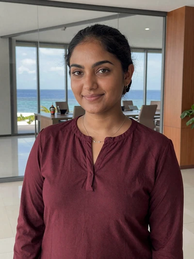 Maldivian professional Aminath from Malé ready for committed relationship