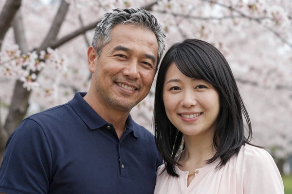Happy American-Japanese couple who overcame language barrier using translation apps for international dating