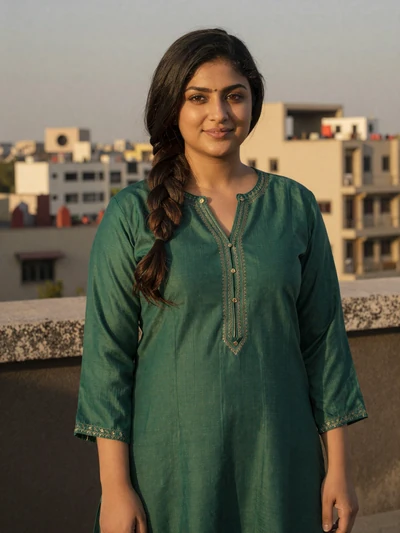 Verified Pakistani woman Nadia from Faisalabad open to international dating on safe verified platform